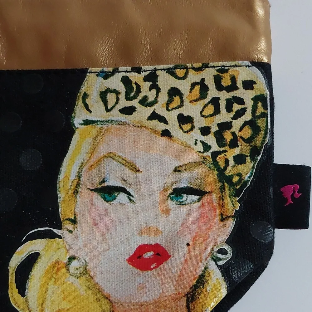 Barbie Get Dolled Up Makeup Bag